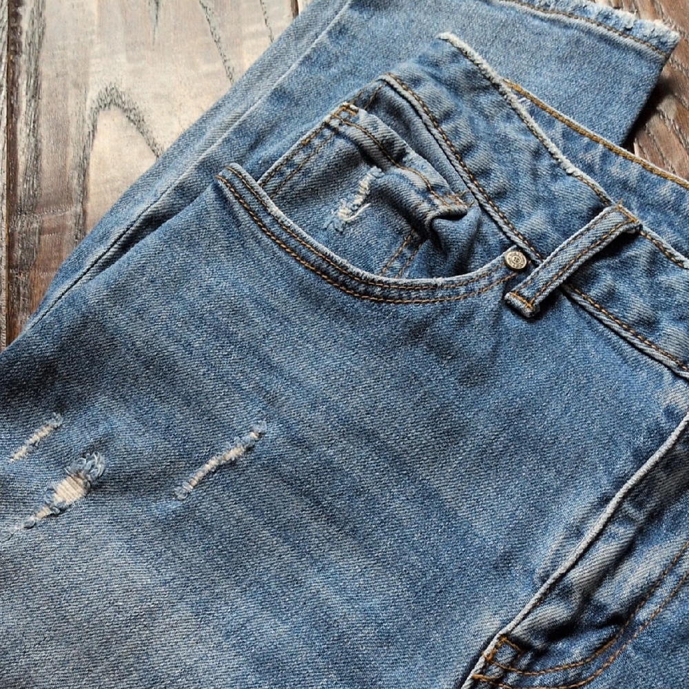ALTAR'D STATE I Distressed Ripped Light Wash Denim Straight Leg Jeans, 28 - Picture 5 of 16